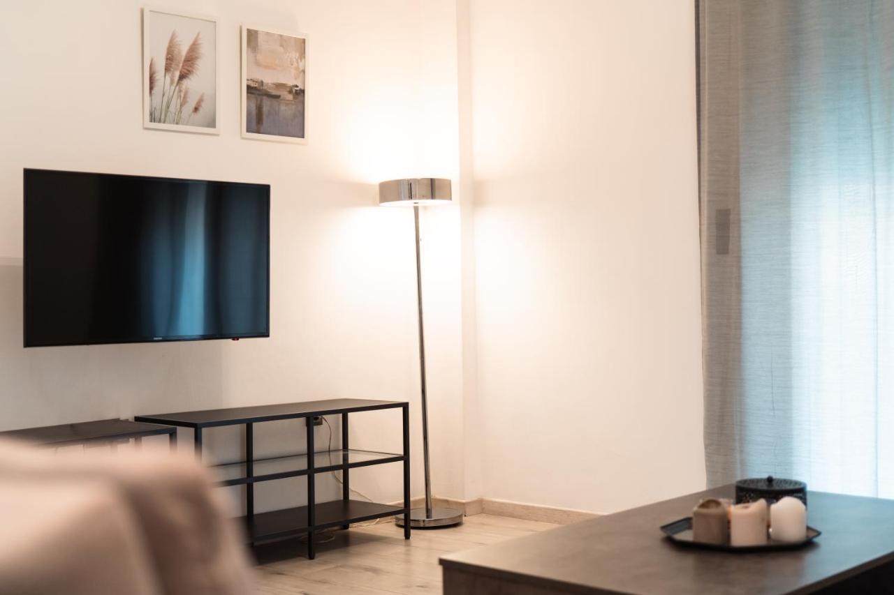 Urban Serenity Gem In Kallithea Neighbourhood! 雅典 外观 照片