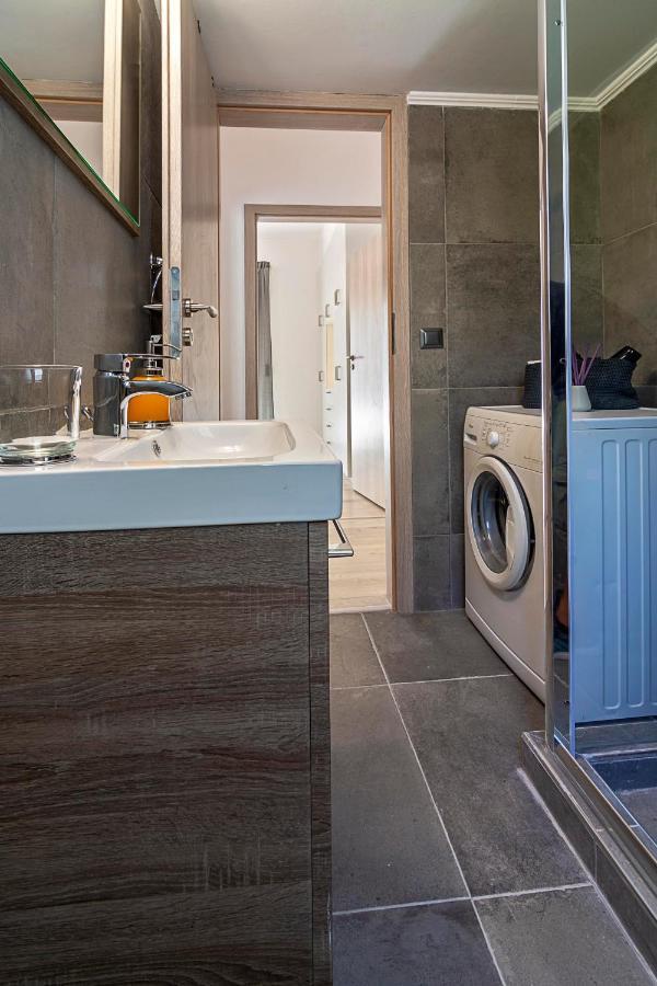 Urban Serenity Gem In Kallithea Neighbourhood! 雅典 外观 照片